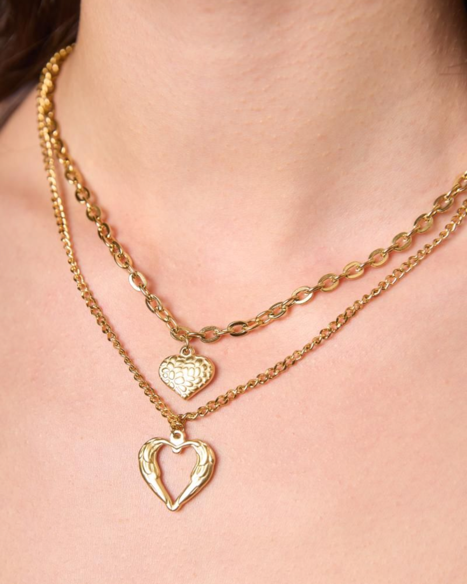 colliers en acier inoxydable dore et pendentifs coeurs