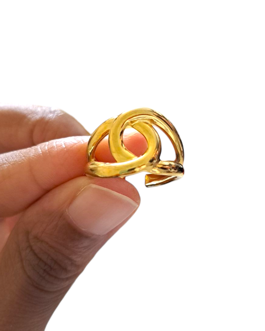 Bague NEXUS - Anneaux Épais Entre-Mêlés En Acier Inoxydable Doré