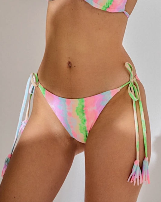 Bas de bikini à motifs tie-dye pastel