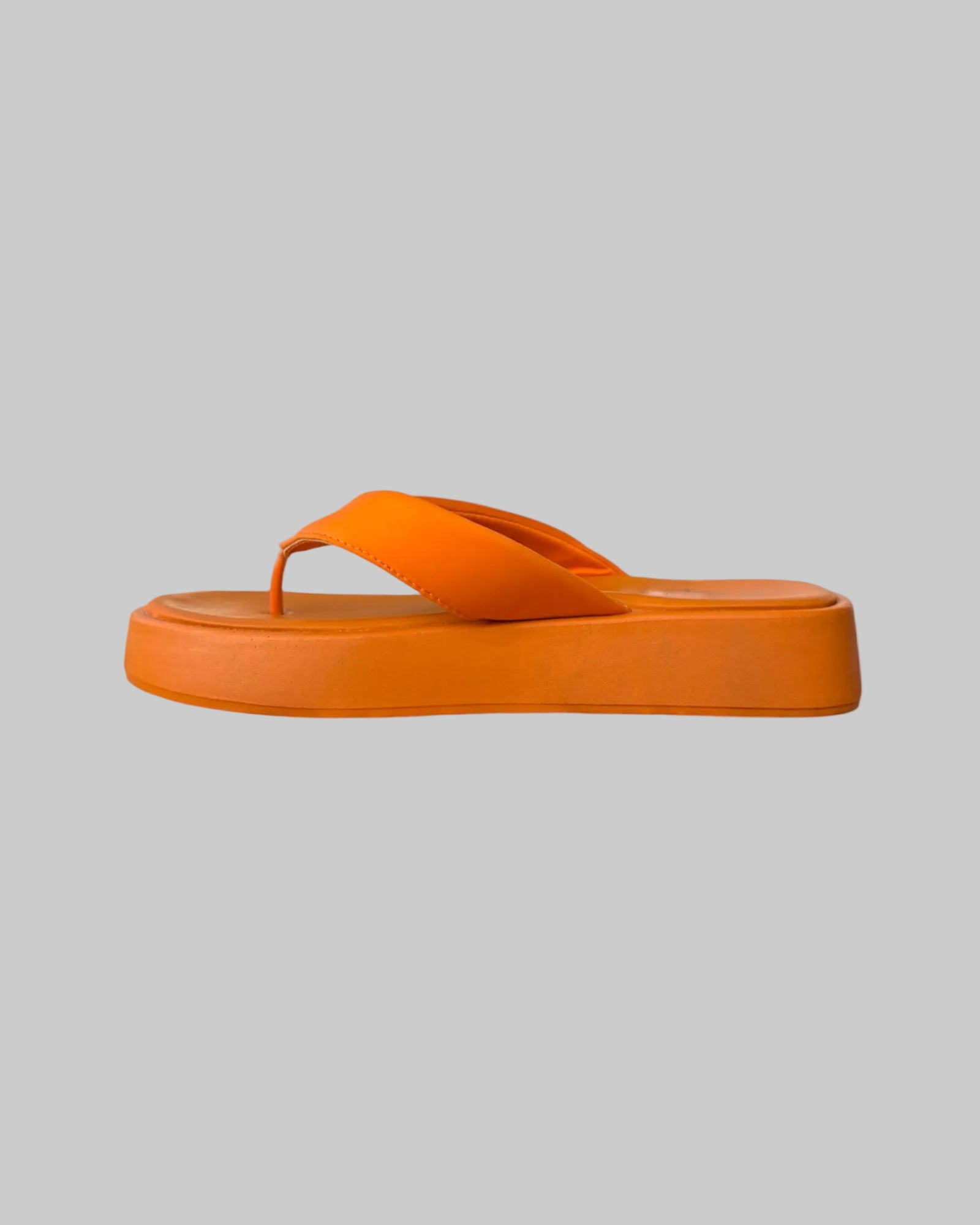 Sandales tongs à plate-forme orange 