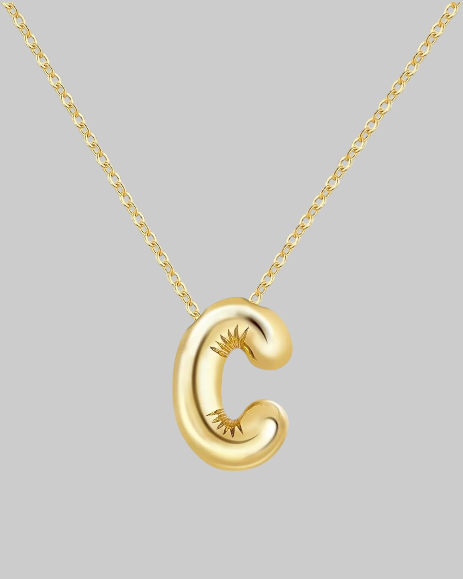 Collier lettre en acier inoxydable doré