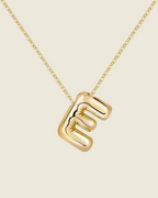 Collier lettre • acier inoxydable doré