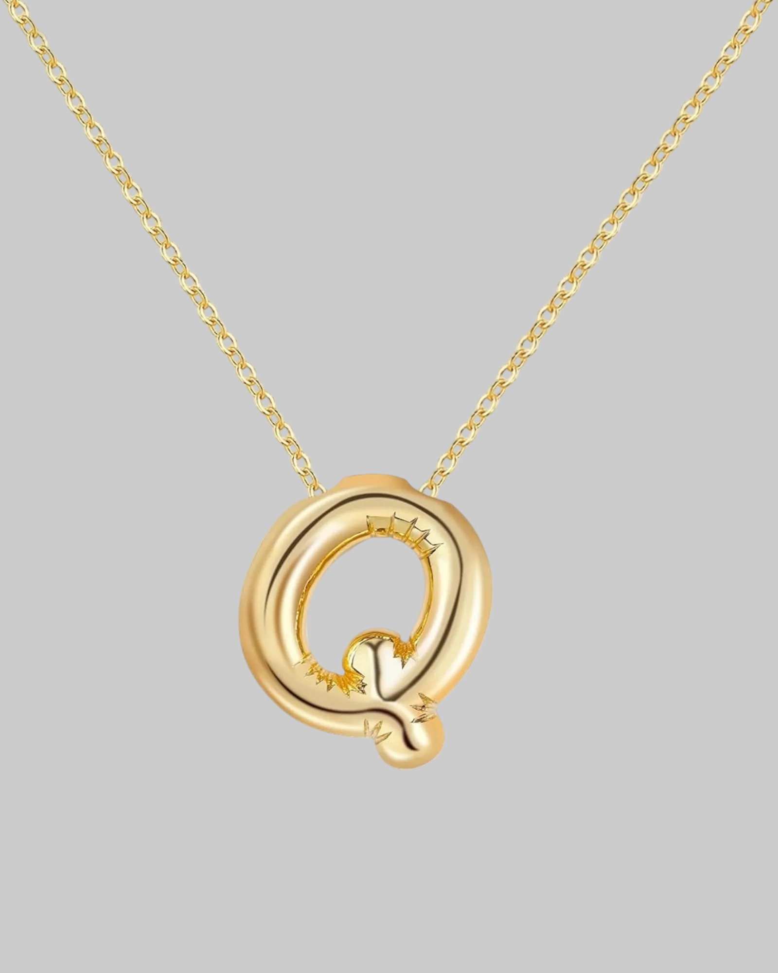 Collier lettre en acier inoxydable doré