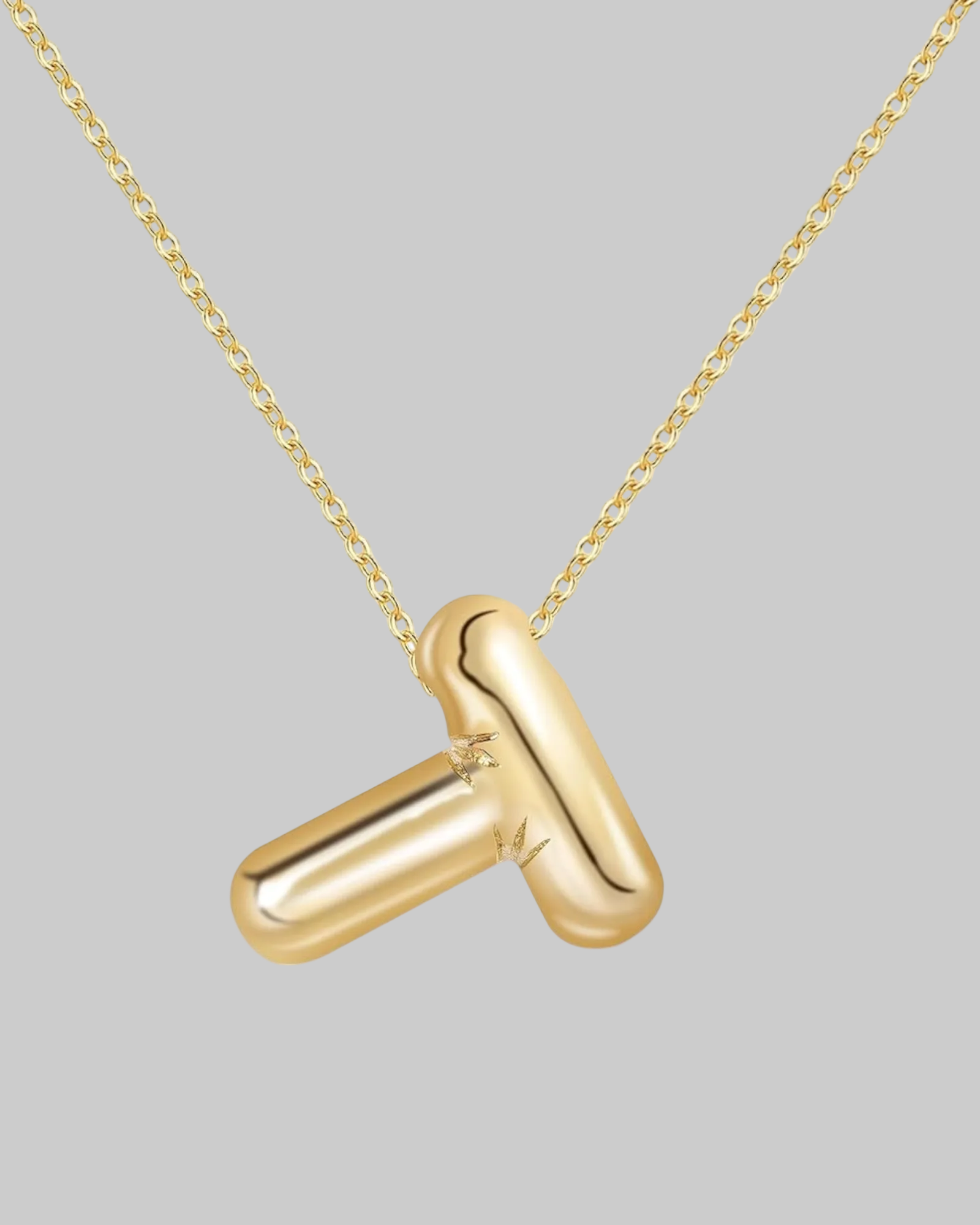 Collier lettre en acier inoxydable doré