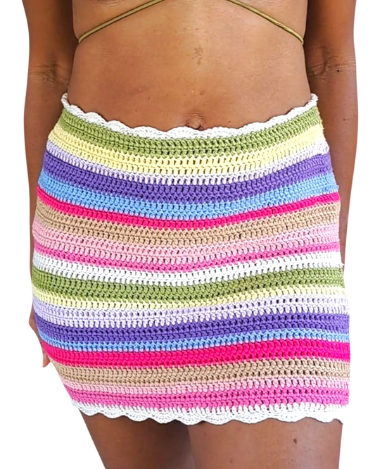 Short crochet skirt